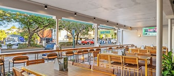 Hotel Allen