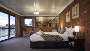 Quarto executivo, sacada (Executive Spa Room) | Wi-Fi de cortesia, roupa de cama