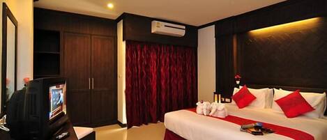 Minibar, in-room safe, desk, rollaway beds