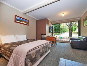 Family Room | Free WiFi