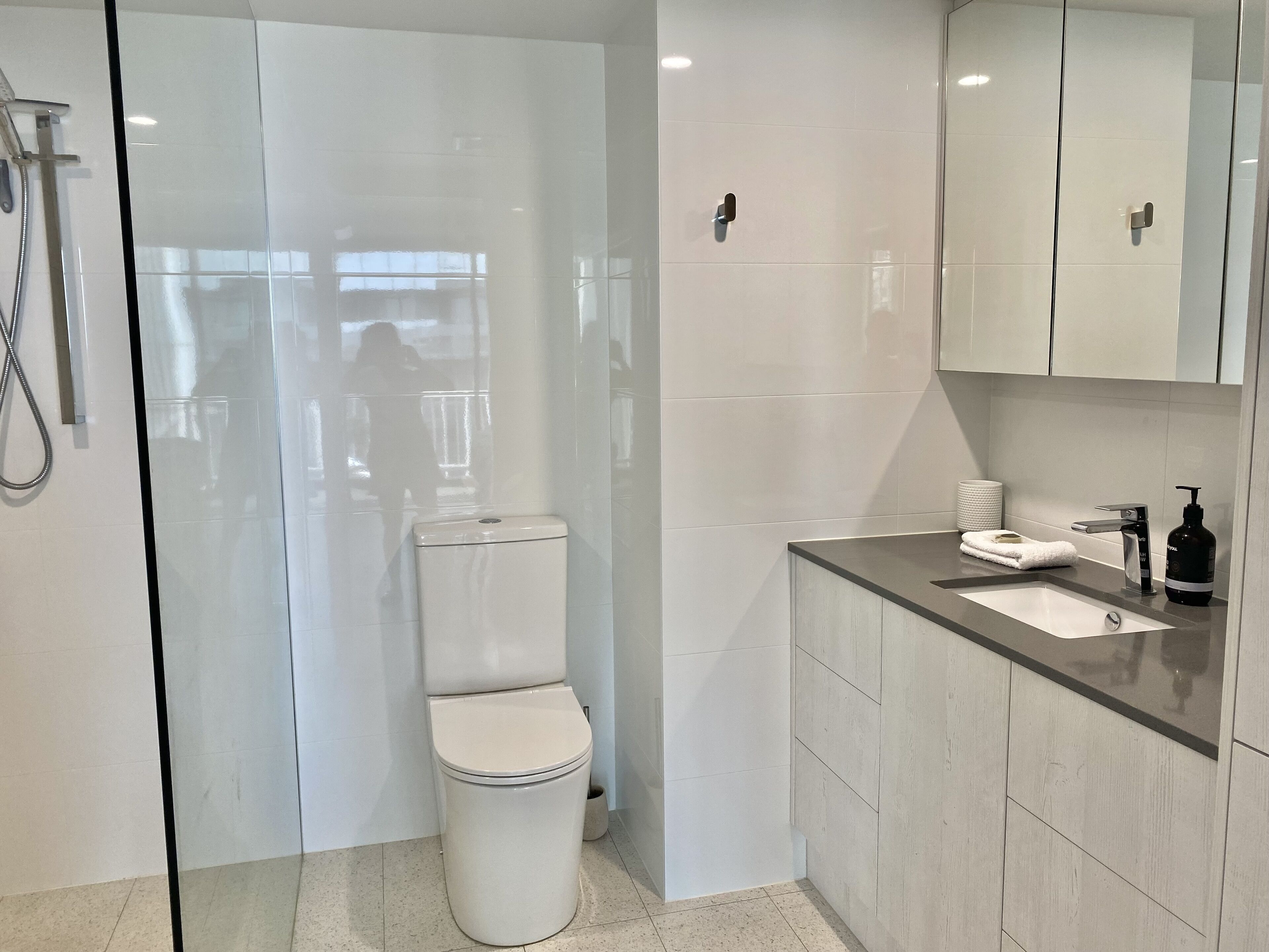 Wharf Boutique Apartments — image 20
