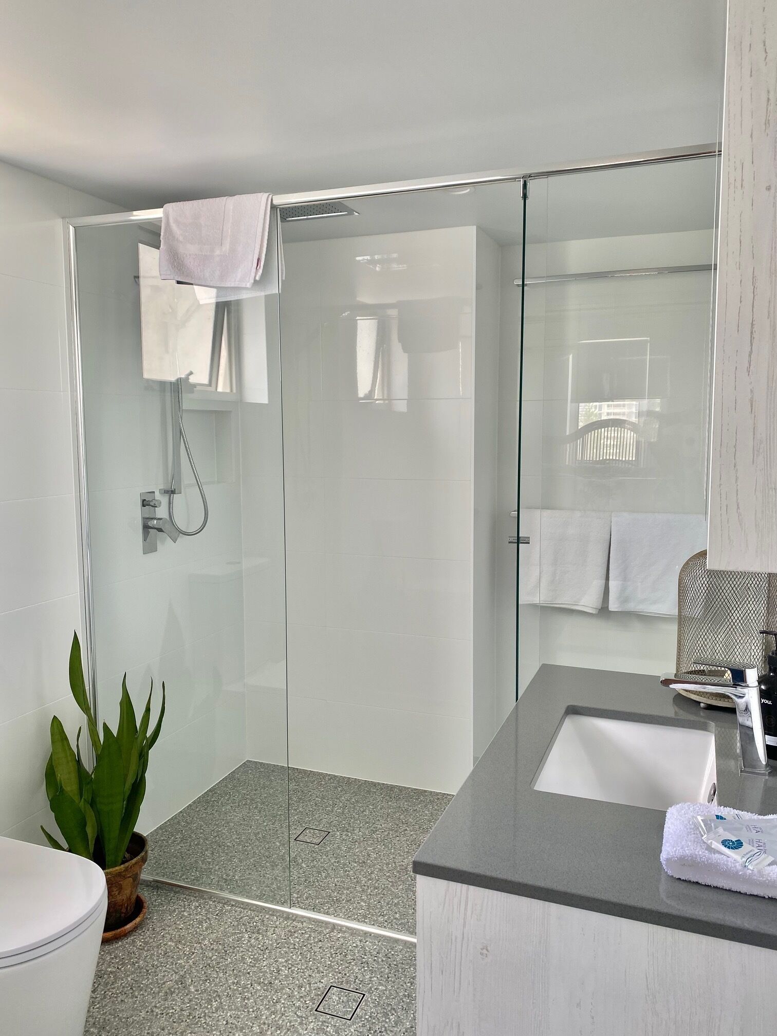 Wharf Boutique Apartments — image 21
