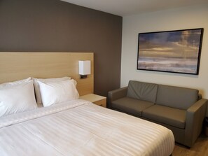Classic Room, 1 Queen Bed | 1 bedroom, desk, blackout curtains, iron/ironing board - White Knight Motel (Mississauga)