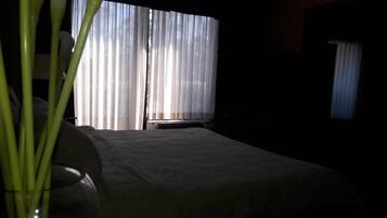 Suite, 1 King Bed, Non Smoking | View from room