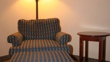 Premium bedding, pillowtop beds, desk, blackout drapes