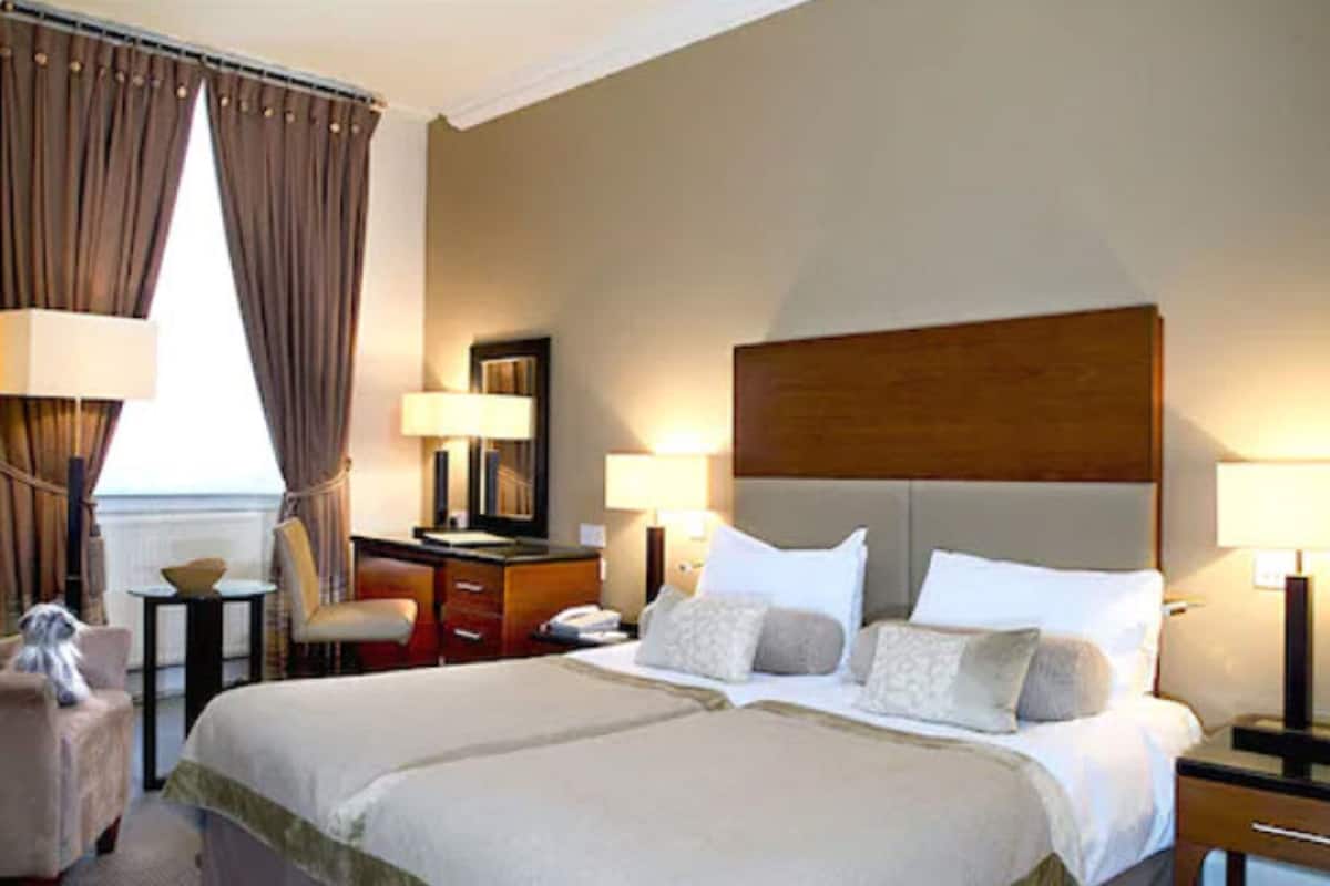 Twin Room | Iron/ironing board, free WiFi, bed sheets