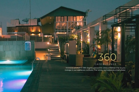 Se sirven desayunos, almuerzos, cenas y cocina internacional . Aston Imperial Bekasi Hotel & Conference Center