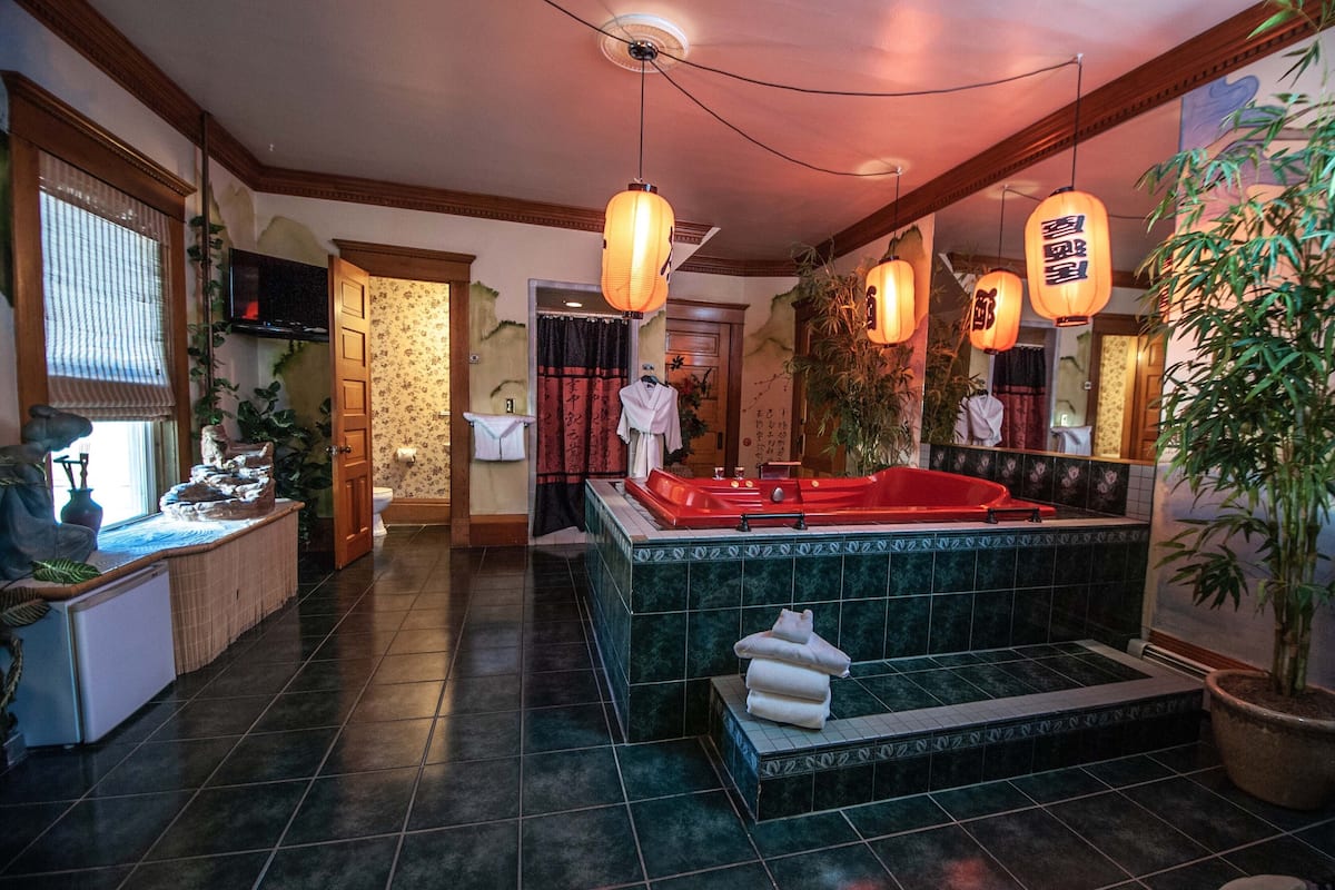 Rum (Oriental Gardens) | Sängtillbehör av högsta kvalitet, individuell inredning och unika möbler