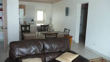 Villa, 2 Bedrooms | Living area