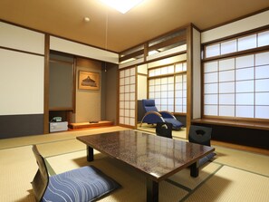 Chambre Tradition, non-fumeur (Kaiseki Dinner)