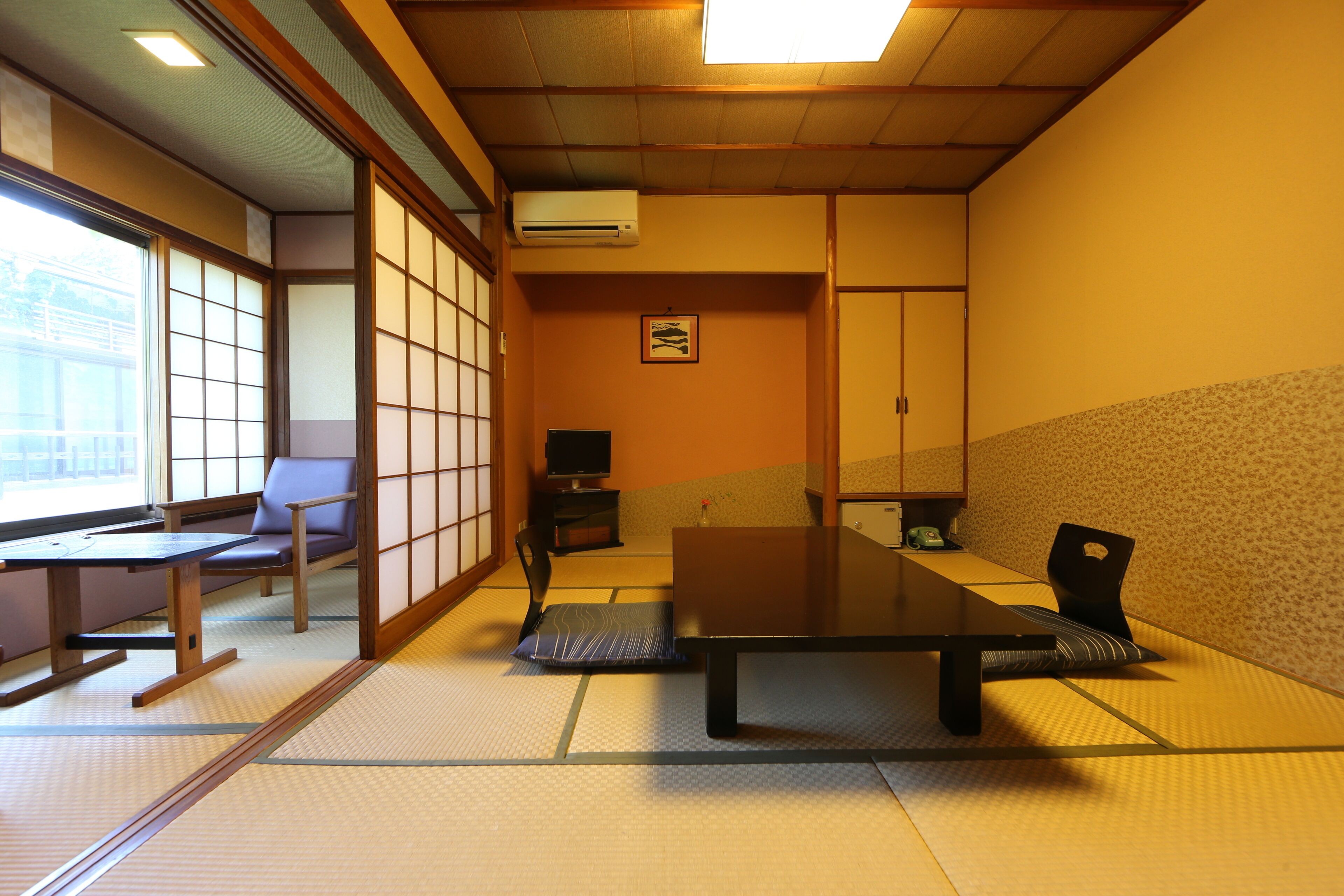Japanese-style Room, Non Smoking | Down comforters, in-room safe, desk