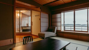 Unclassified image, 2 of 86, button - Katayamazu Onsen Tokigasane (Kaga)