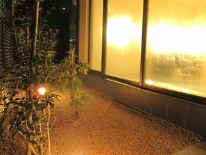 Khuôn viên nơi lưu trú