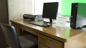 Business center - Smile Hotel Atsugi (Atsugi)