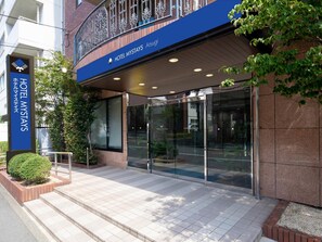 Exterior detail - Smile Hotel Atsugi (Atsugi)