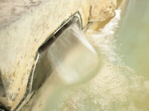 น้ำพุร้อน