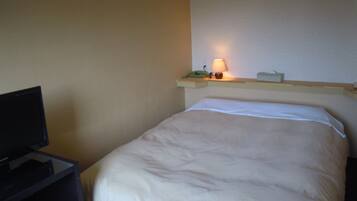 Standard Double Room, Non Smoking | Premium bedding, desk, blackout drapes, iron/ironing board