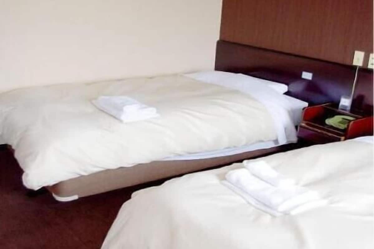 Sengetøy av topp kvalitet, skrivebord og blendingsgardiner