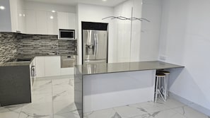 2 Bedroom 1 Bathroom Low Floor