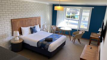 Sea View Studio | Iron/ironing board, free WiFi, bed sheets