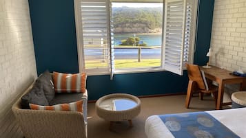 Studio | Wohnbereich | Flachbildfernseher