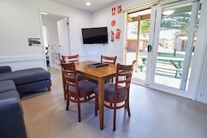 One Bedroom Cedar Cottage | Living area