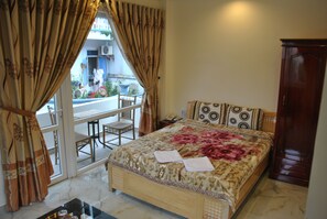 Superior Double or Twin Room | ระเบียง