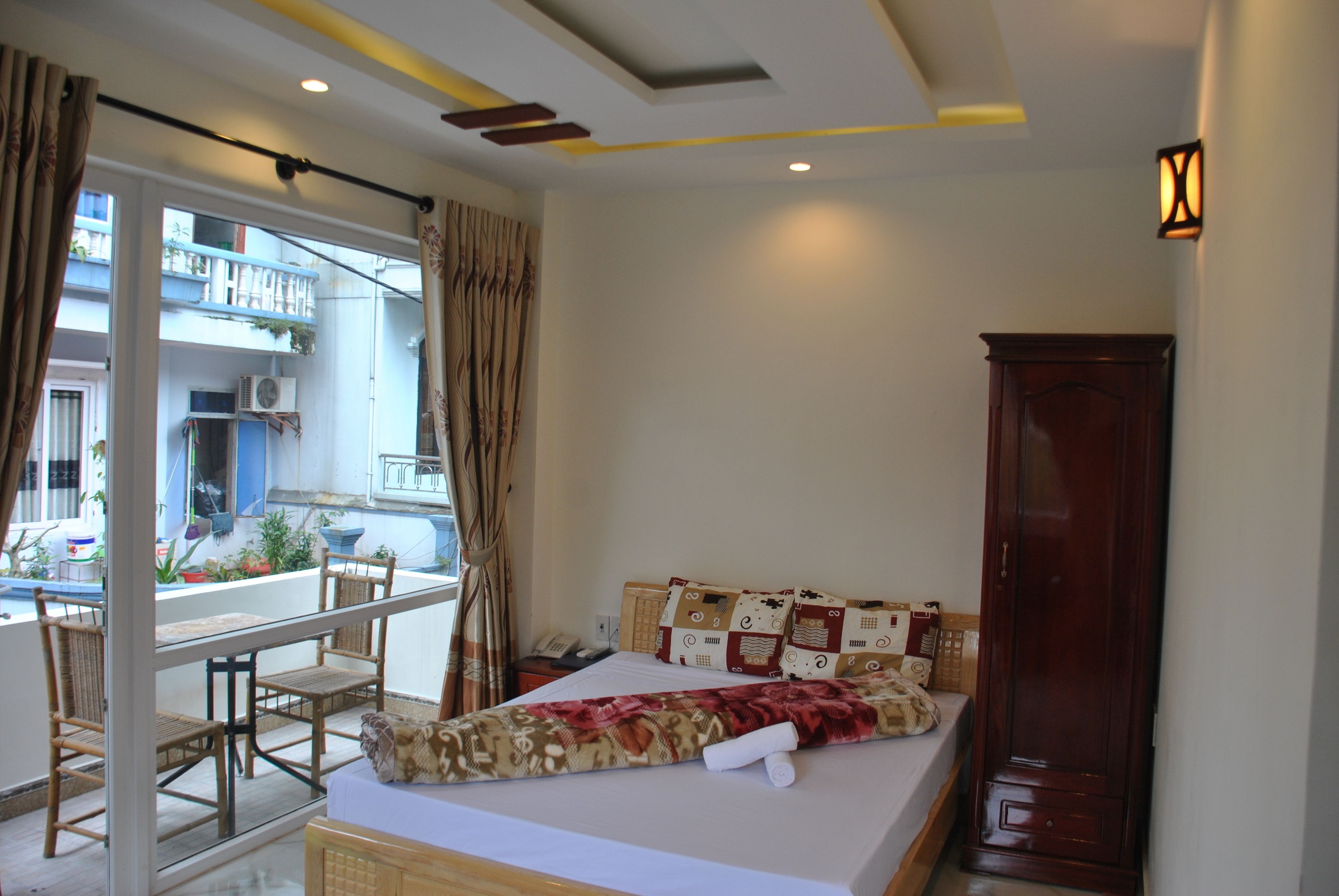 superior double or twin room | minibar, individually furnished, desk, blackout curtains