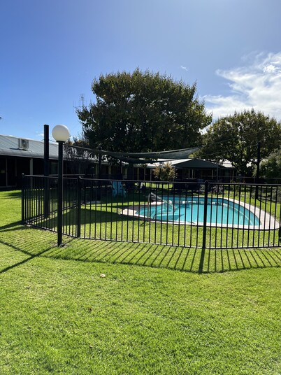 Greenways Holiday Units