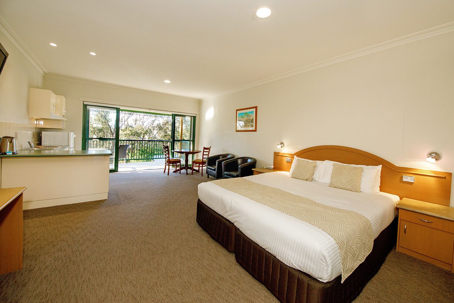 Waratah Suite