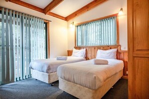 صورة غير مصنفة، 3 من 44، زرّ