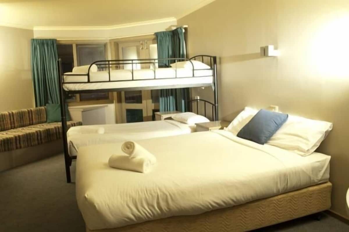 Family Room, Non Smoking, Kitchenette (Family Room Standard) | Free WiFi