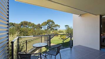 2 Bedroom Apartment | Balcony