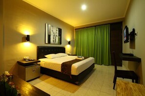 Desk, free WiFi - Amazing Kuta Hotel (Kuta)
