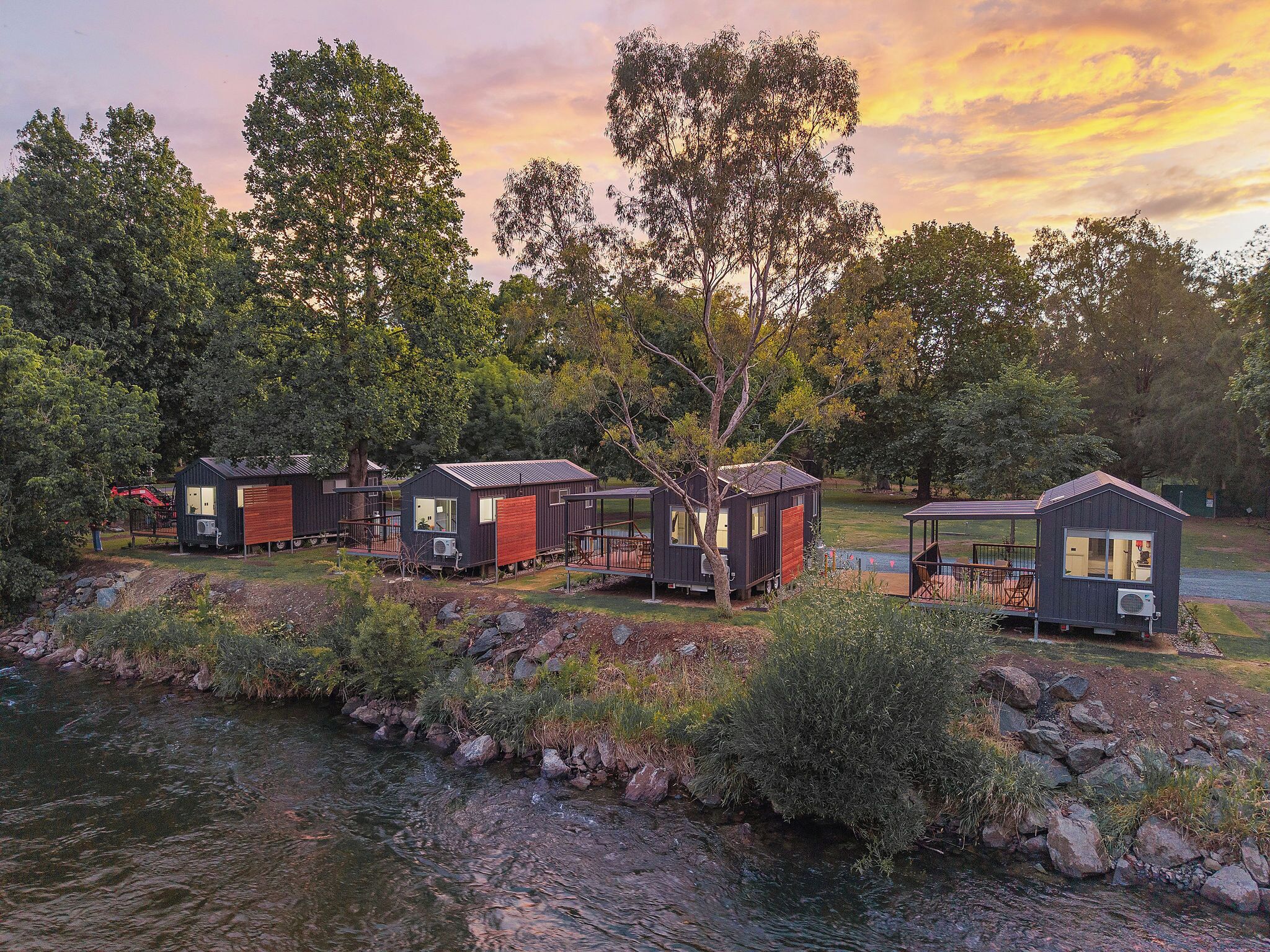 Tiny Home - Sleeps 2 | Vista para o lago