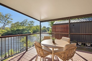 Tiny Home - Sleeps 2 | Vista da sacada