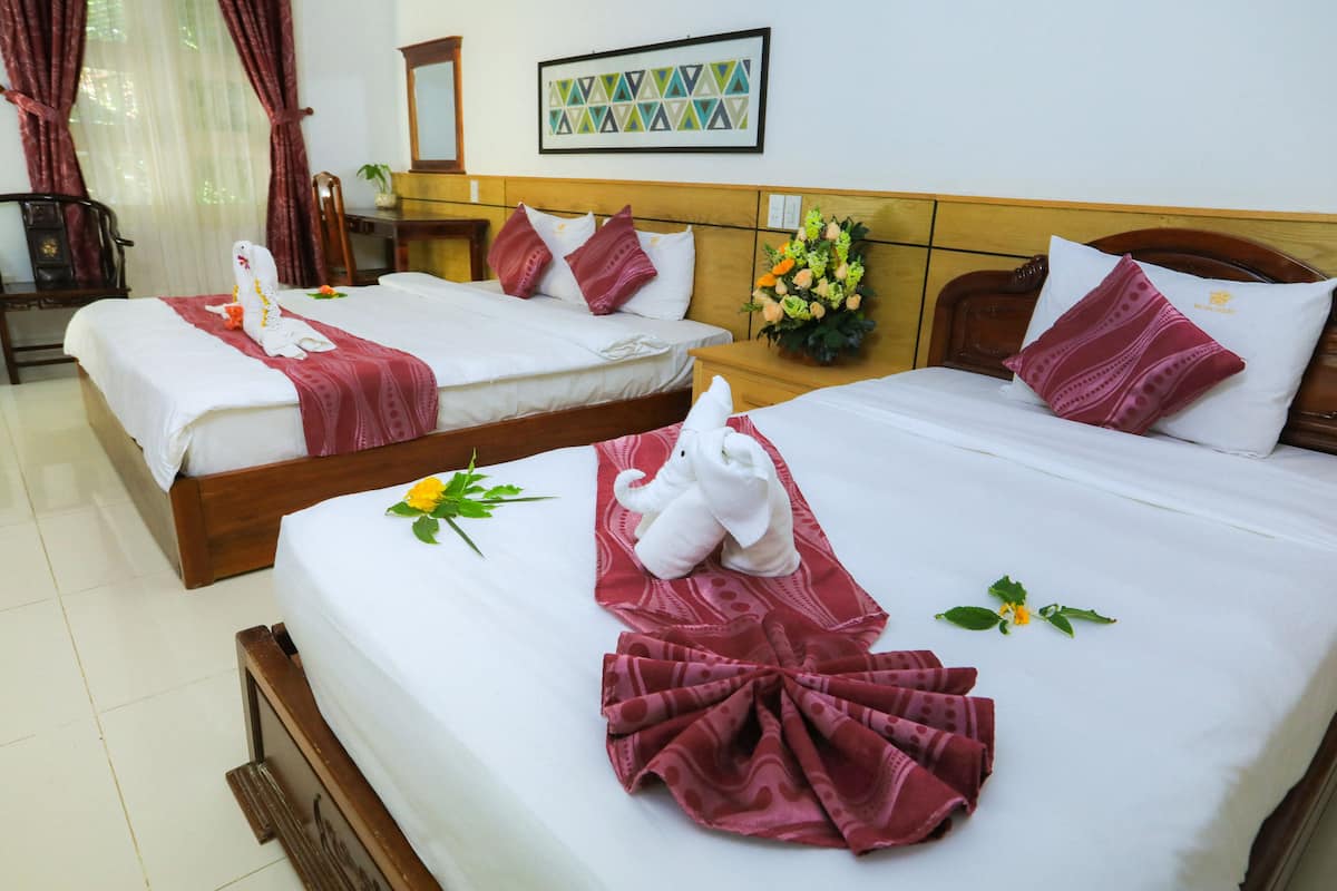 Deluxe Seaview Triple Room | Beach/ocean view