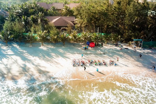 Kega Lighthouse Resort