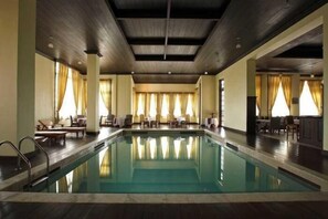 Piscine couverte