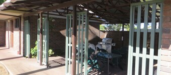 Cattleman's Rest Motor Inn