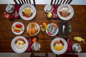 Breakfast meal