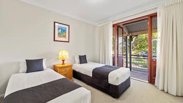 Standard Apartment, 2 Bedrooms, Non Smoking, Kitchen (Ocean)