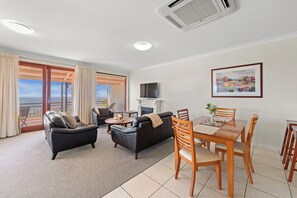 Standard Apartment, 1 Bedroom, Non Smoking, Kitchen (Ocean Apartment) | Living area | Flat-screen TV, DVD player - Mayfield on Montville (Montville)