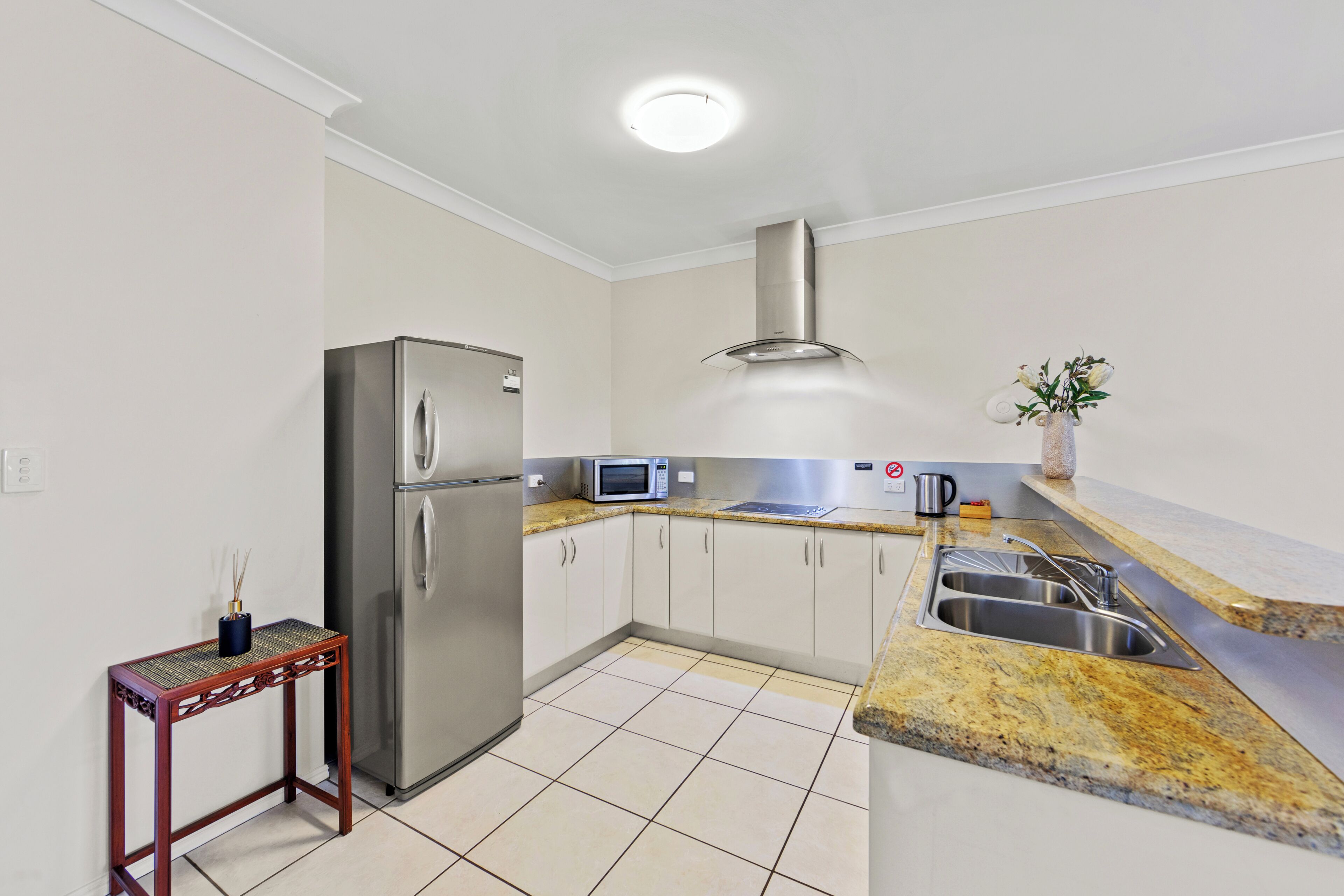 Standard Apartment, 2 Bedrooms, Non Smoking, Kitchen (Ocean) | Private kitchen