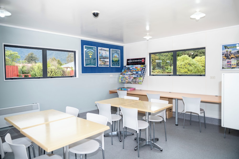 Franz Josef Top 10 Holiday Park by null