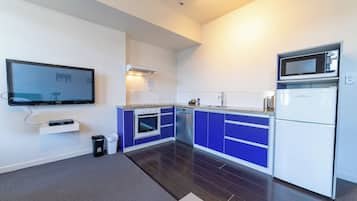 豪華客房, 非吸煙房, 廚房 (Deluxe 1 Bedroom Suite) | 私人廚房 | 微波爐、咖啡機/沖茶器、烤麵包機