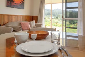 Appartement, 1 chambre | Salle à manger