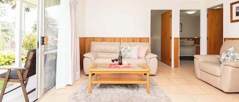 Appartamento, 2 camere da letto | Soggiorno | Smart TV 40 cm con canali digitali