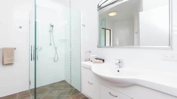 Shower, free toiletries, hair dryer, towels