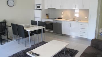 Apartamento Premier, 1 habitación | 1 dormitorio, tabla de planchar con plancha, camas supletorias